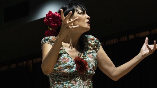 Eliane Morel as Carmen - production still