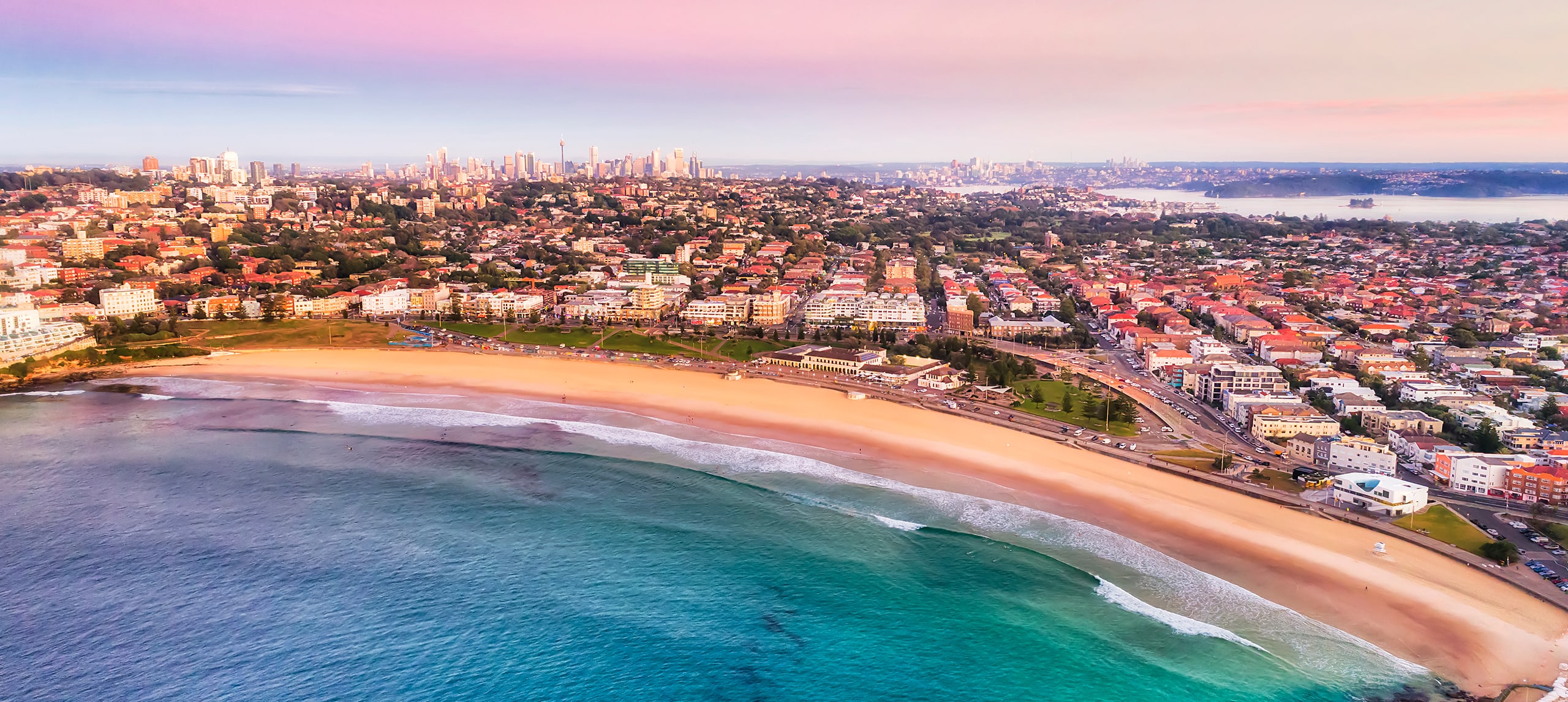 Panorama view of Bondi Pavilion Beach 